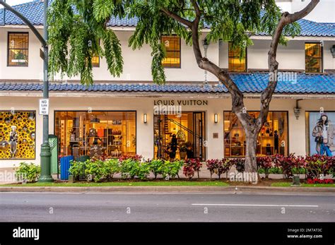 louis vuitton store honolulu.